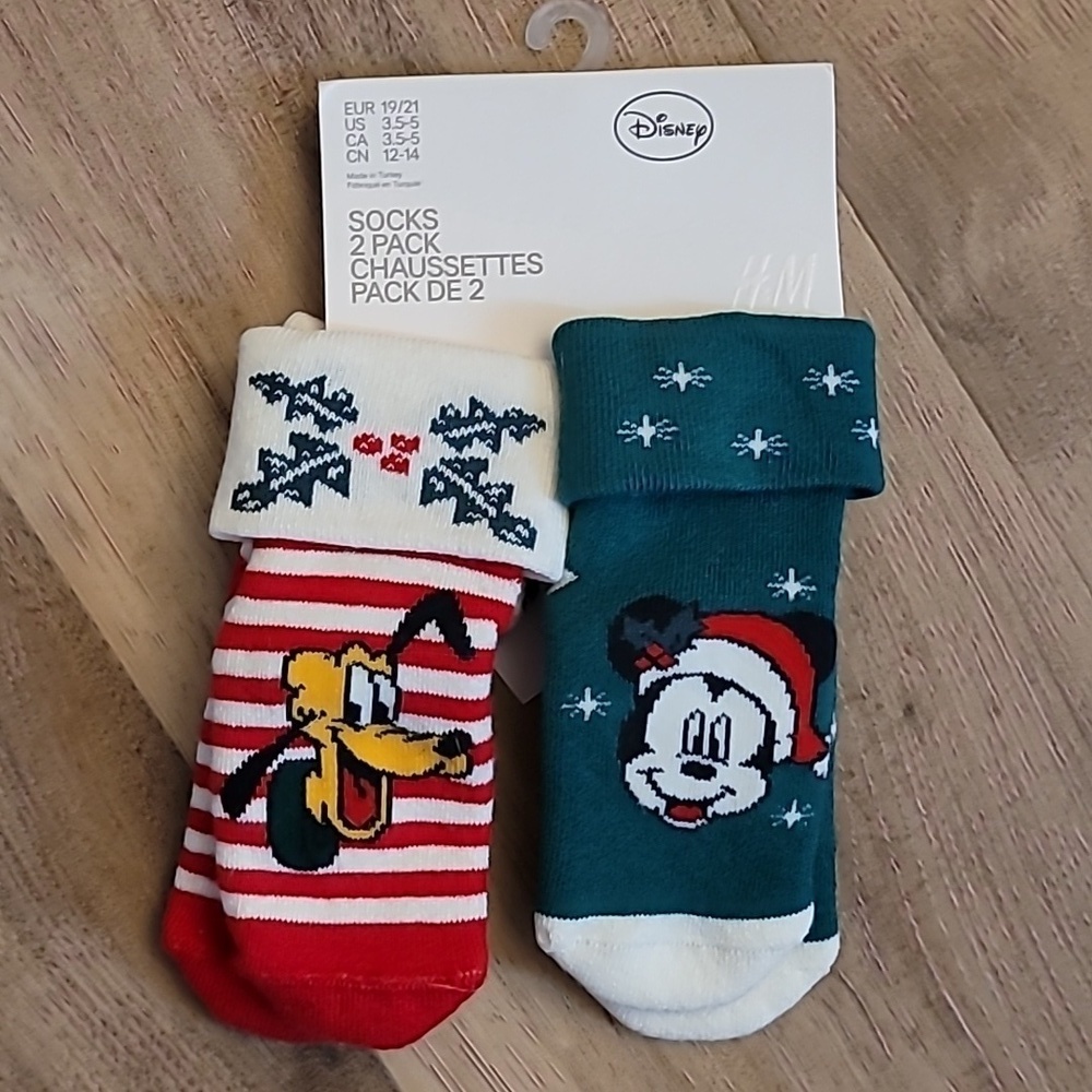 NWT Disney 2 pair Mickey Pluto Holiday Christmas Baby Socks 3.5-5